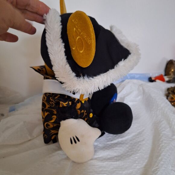 A Limited Edition Mickey Mouse Plush Pirates of The Caribbean Main Attraction - Picture 10 of 13